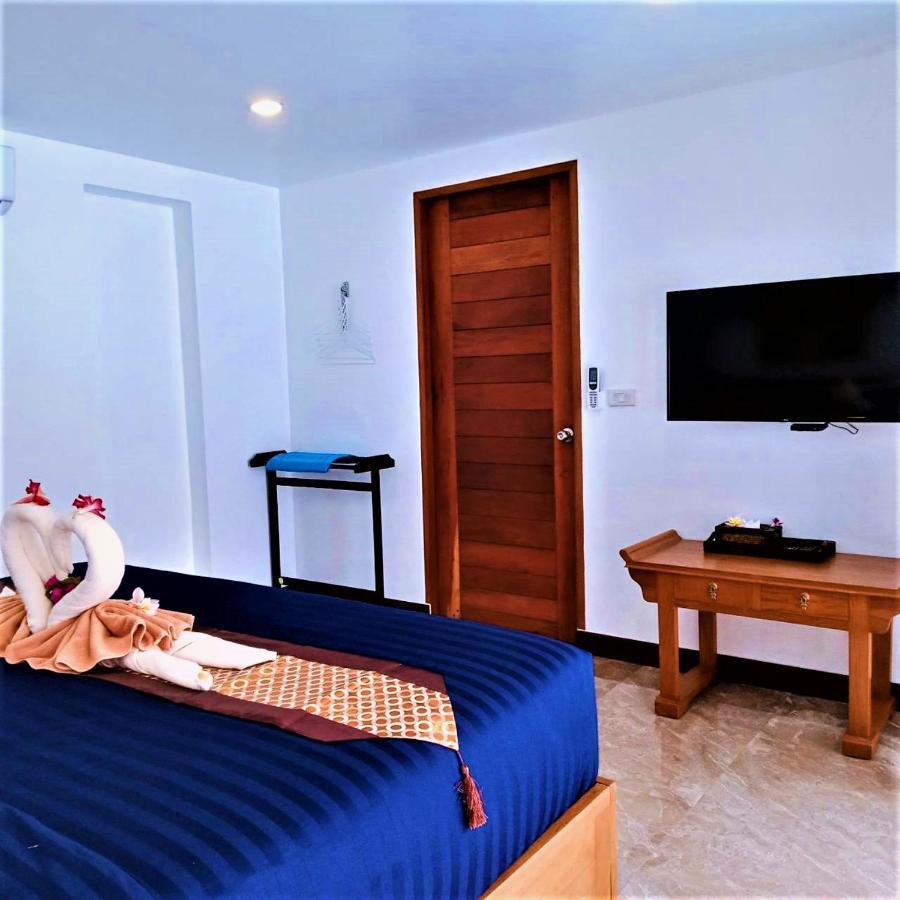 Orange Palm Pool Villaer *